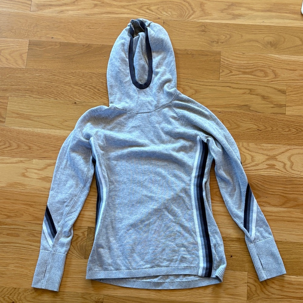 GAP Light Gray Women's Hooded Sweater